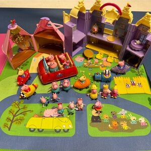 Peppa Pig Adventure Playset with 2 houses and musical car